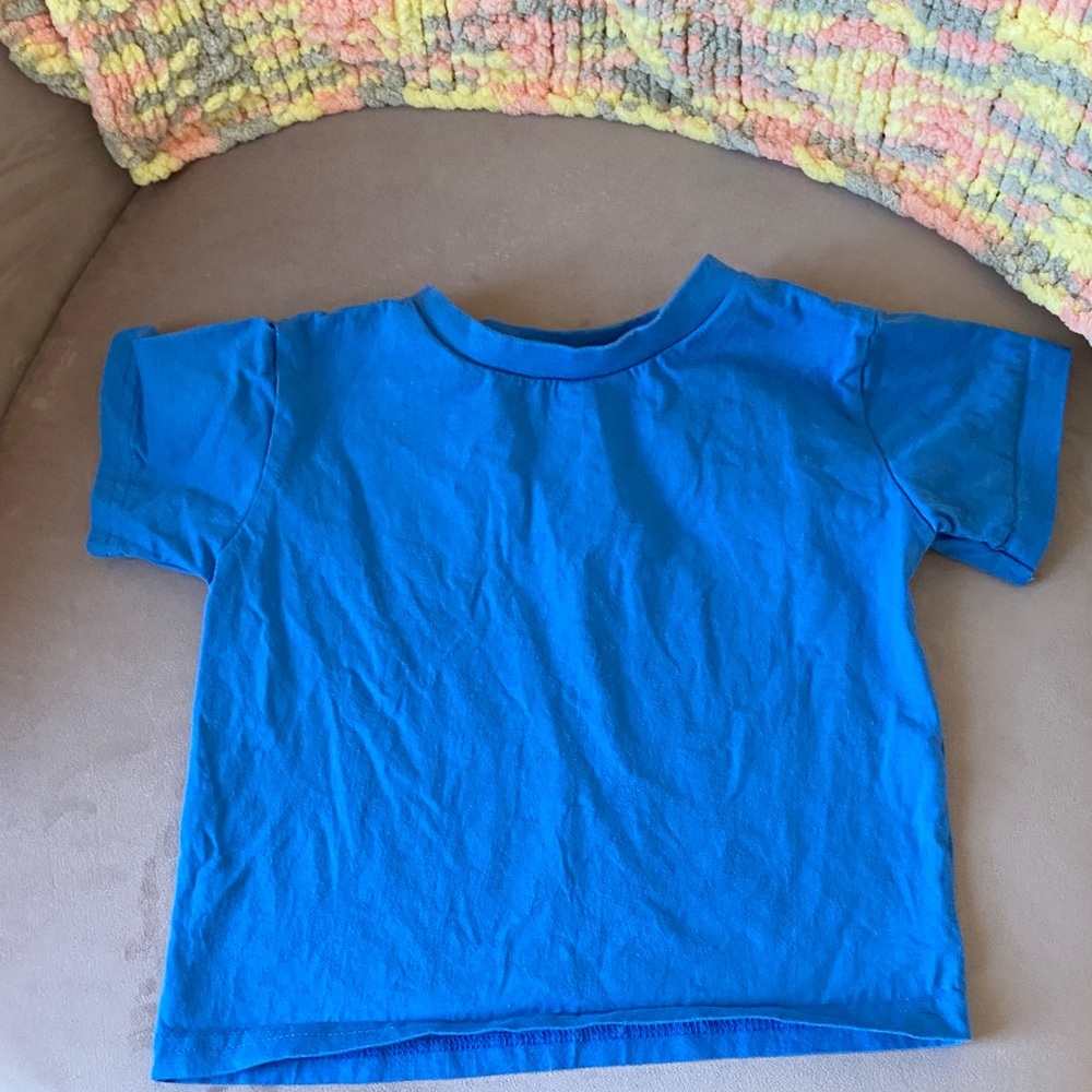3/$15 Bright Blue Kids T-Shirt 18-24 mos